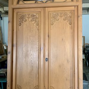 Puerta/portón antiguo de madera de castaño